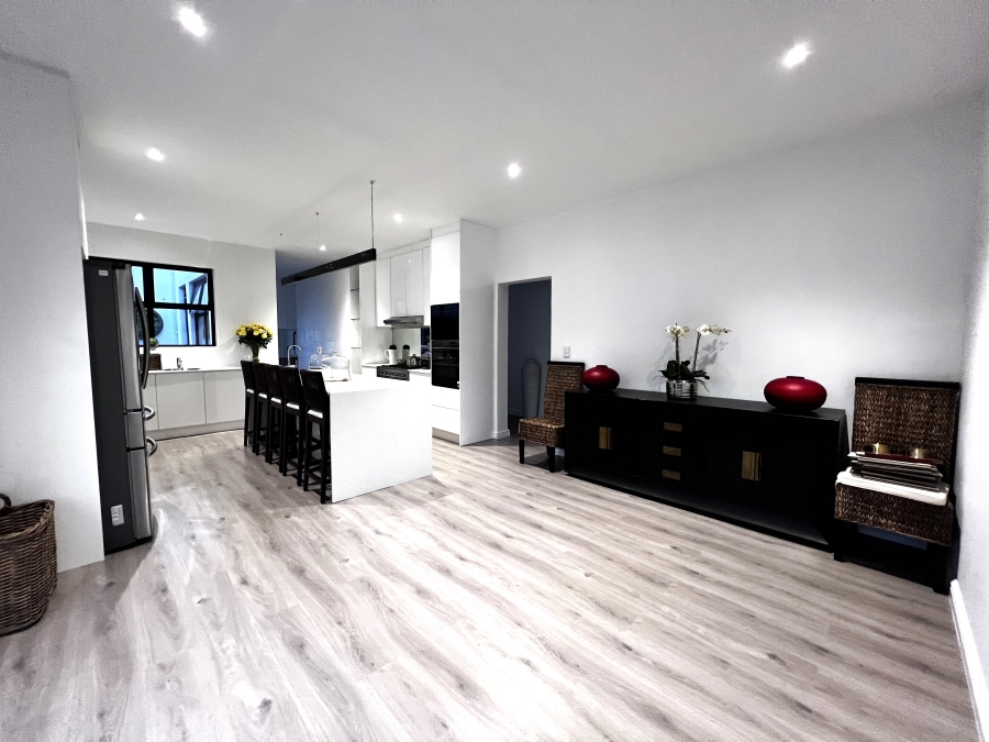 To Let 1 Bedroom Property for Rent in Sandown Western Cape